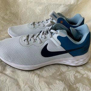 NIKE Revolution Shoes